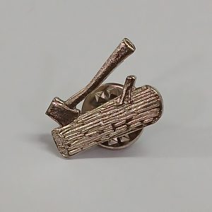 Pin Tronco com Machado